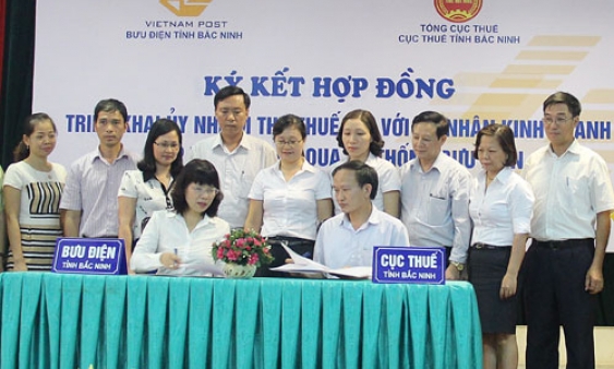 Ký hợp đồng ủy nhiệm thu thuế đối với cá nhân kinh doanh nộp thuế khoán qua bưu điện