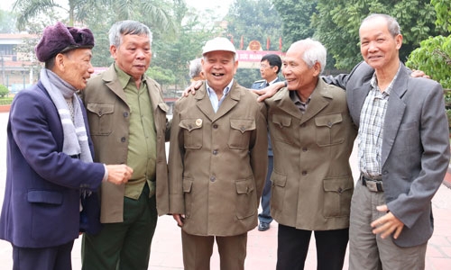 Hội bạn chiến đấu CCB Phòng không-Không quân huyện Tiên Du họp mặt truyền thống