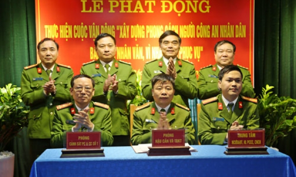 Triển khai thực hiện Cuộc vận động “Xây dựng phong cách người Công an nhân dân bản lĩnh, nhân văn, vì nhân dân phục vụ”