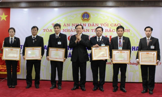 Tòa án nhân dân tỉnh triển khai nhiệm vụ năm 2017 