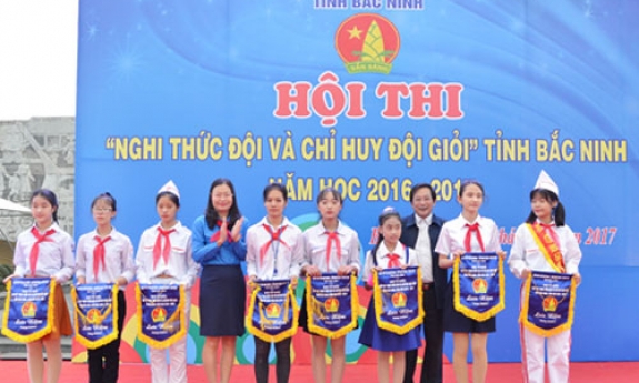 Hội thi “Nghi thức Đội và Chỉ huy Đội giỏi” tỉnh năm học 2016-2017