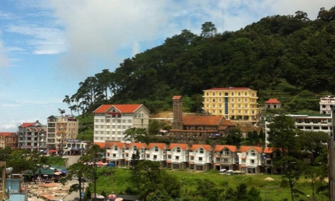 Thị trấn mờ sương