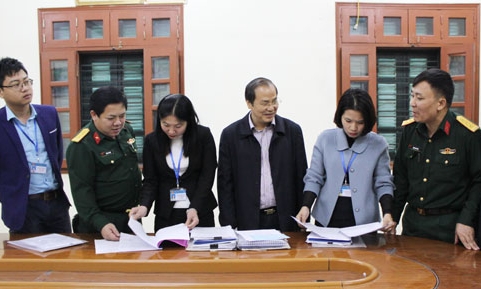 Ban Pháp chế HĐND tỉnh giám sát tại thị xã Từ Sơn 
