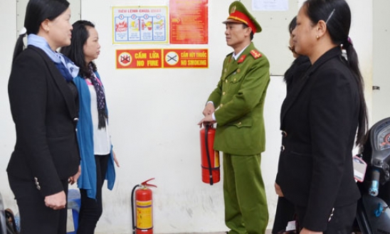 Câu lạc bộ Nữ chủ nhà trọ an toàn phòng cháy, chữa cháy xã Phù Chẩn
