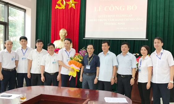 Công bố Quyết định thành lập Chi bộ Trung tâm Hành chính công tỉnh