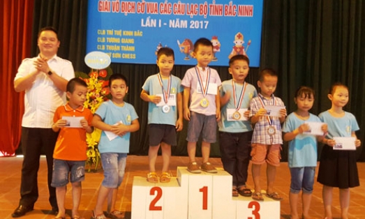Hơn 140 kỳ thủ tranh tài tại giải vô địch Cờ vua các câu lạc bộ tỉnh lần thứ I
