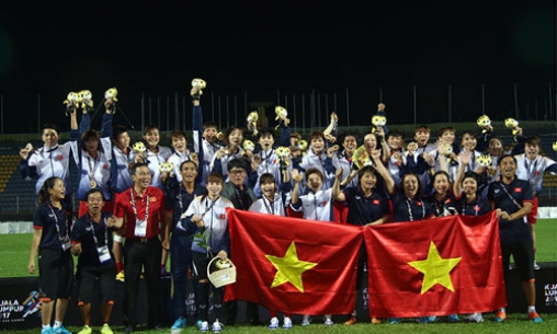 Vượt qua Thái Lan, nữ Việt Nam đoạt HCV SEA Games