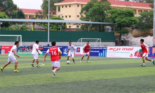 Khai mạc giải bóng đá Kết nối doanh nghiệp Bắc Ninh 2017