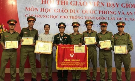 Bắc Ninh đạt giải Ba hội thi “Giáo viên dạy giỏi môn Giáo dục Quốc phòng và An ninh” năm 2017