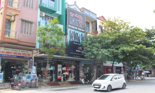 Khai thác lợi thế phát triển thương mại, dịch vụ