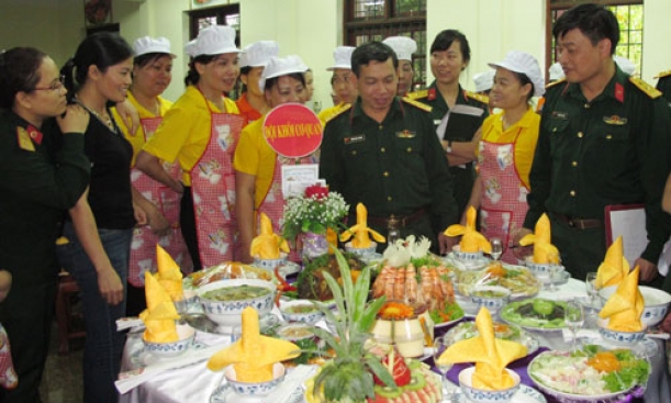 Hội thi nấu ăn “Bữa cơm gia đình”