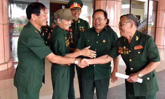 Sáng mãi bản hùng ca bất tử