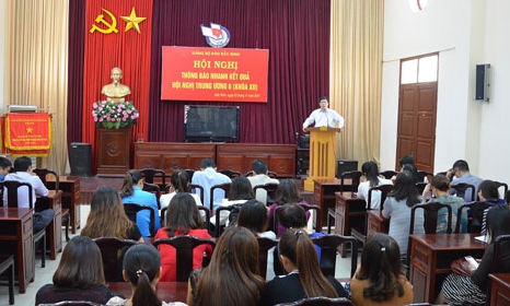 Báo Bắc Ninh tổ chức thông báo kết quả Hội nghị T.Ư 6 (khoá XII)