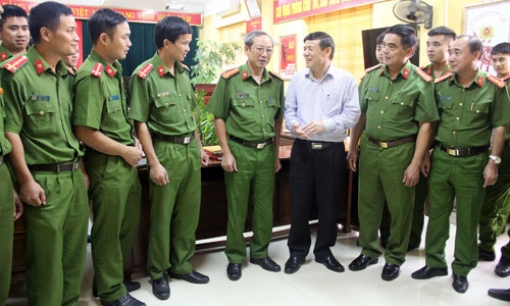 Lãnh đạo tỉnh dự sinh hoạt chi bộ tại cơ sở