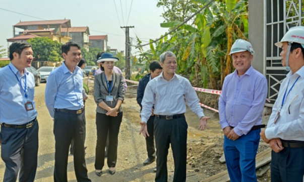 Chủ tịch UBND tỉnh Nguyễn Tử Quỳnh kiểm tra một số công trình giao thông