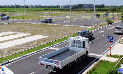 Trao cho học viên sự vững vàng sau tay lái