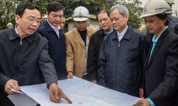 Chủ tịch UBND tỉnh Nguyễn Tử Quỳnh kiểm tra tiến độ các công trình xây dựng tại thành phố Bắc Ninh