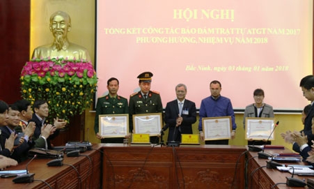 Năm 2017, TNGT trong tỉnh giảm cả ba tiêu chí  