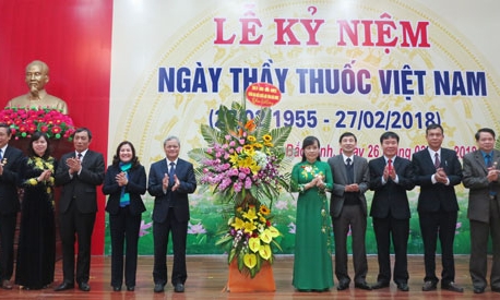 Kỷ niệm Ngày Thầy thuốc Việt Nam 27-2