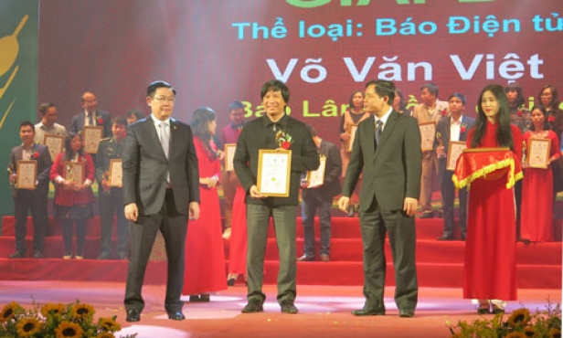 Báo Bắc Ninh đoạt giải B “Cuộc thi báo chí viết về Nông thôn mới gắn với cơ cấu lại ngành nông nghiệp”