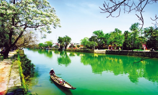 Cỏ non như thể bùa mê