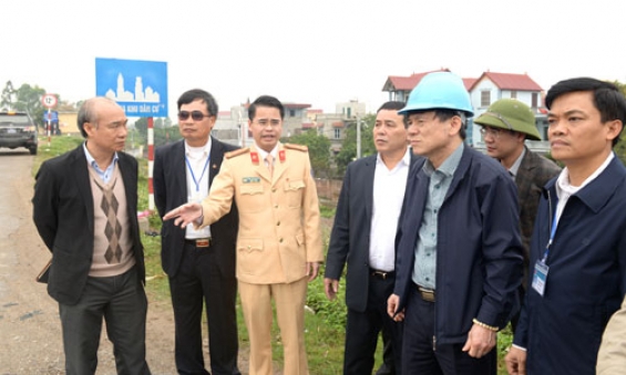Lãnh đạo tỉnh kiểm tra các điều kiện chuẩn bị thu giá dịch vụ dự án BOT QL38