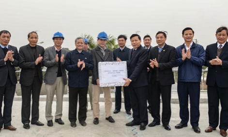 Lãnh đạo tỉnh dự thông xe kỹ thuật cầu vượt dân sinh KCN Quế Võ
