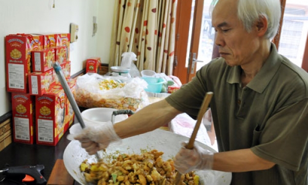 Bánh ngũ sắc đậm đà vị Tết 