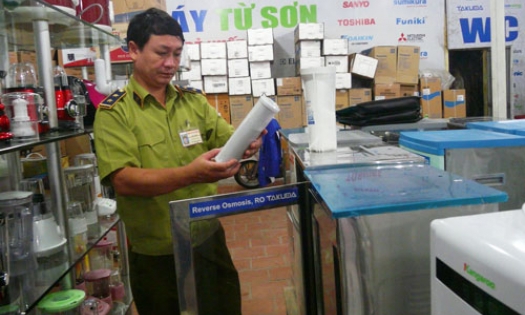 Bảo vệ quyền lợi người tiêu dùng còn nhiều khó khăn