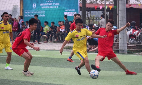 Khai mạc giải bóng đá phong trào các CLB huyện Quế Võ 2018