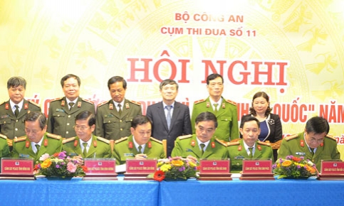 Cụm thi đua số 11 Bộ Công an ký giao ước thi đua “Vì an ninh Tổ quốc” năm 2018