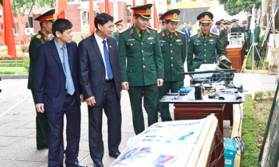 Lực lượng vũ trang tỉnh ra quân huấn luyện 