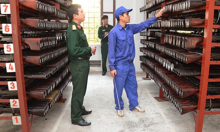 Quản lý tốt vũ khí, khí tài, phục vụ huấn luyện và sẵn sàng chiến đấu