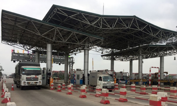 Những ngày đầu thu phí tại Quốc lộ 38