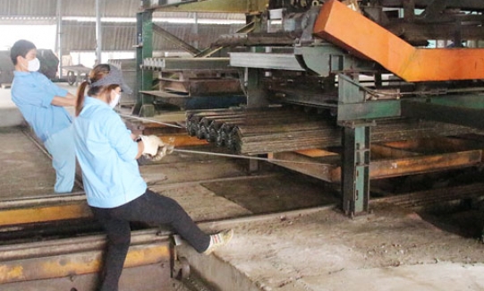 Nâng cao hiệu quả hoạt động của tổ chức Đảng trong các doanh nghiệp ngoài khu vực Nhà nước