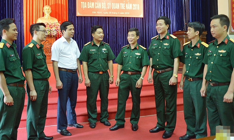 Tọa đàm cán bộ, sỹ quan trẻ