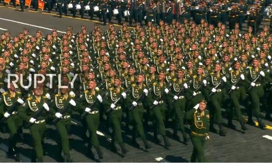 Nga duyệt binh rầm rộ trên Quảng trường Đỏ