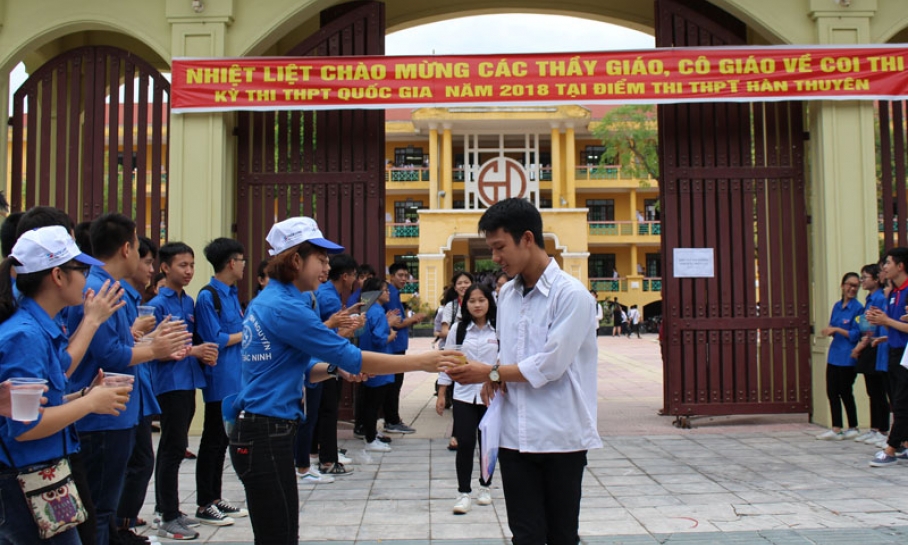 Hơn 500 tình nguyện viên tham gia chương trình “Tiếp sức mùa thi”