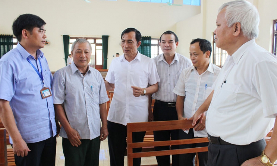 Phó Chủ tịch UBND tỉnh Nguyễn Văn Phong tiếp xúc cử tri xã Mỹ Hương
