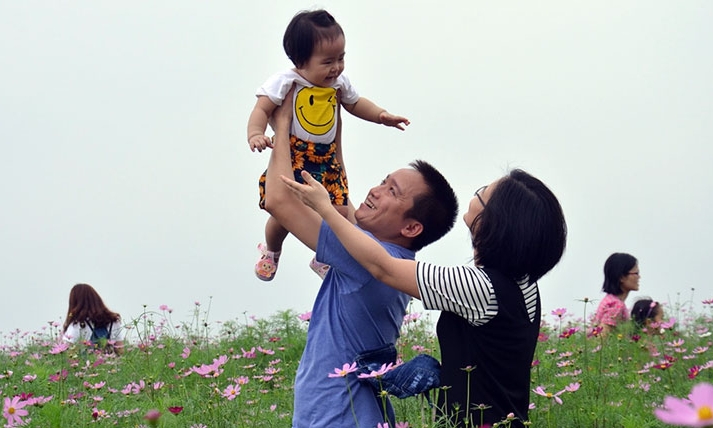 Gia đình - nơi ươm “những hạt mầm tử tế”