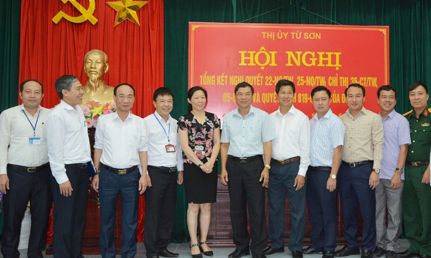 Thị ủy Từ Sơn tổng kết, sơ kết các Nghị quyết, Chỉ thị, Quyết định của Đảng