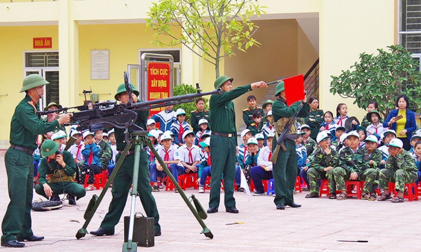 Xây dựng Đảng bộ trong sạch  vững mạnh, đơn vị vững mạnh toàn diện