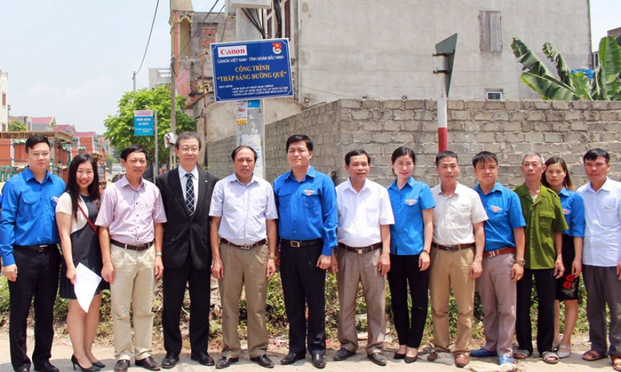 Góp sức trẻ xây dựng nông thôn mới