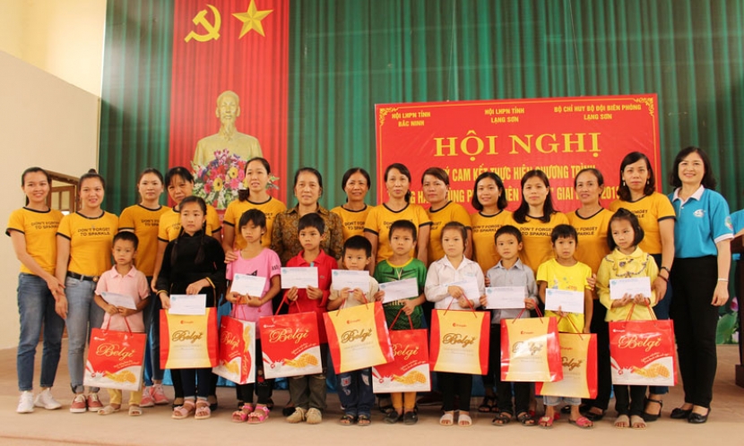 Đồng hành cùng phụ nữ biên cương