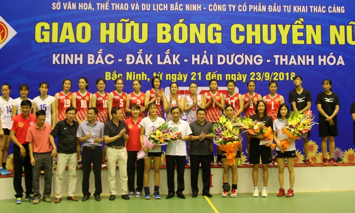 Đội bóng chuyền nữ Kinh Bắc chiếm ngôi đầu giải giao hữu