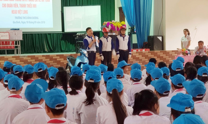 Tham gia giao thông an toàn cùng Honda Việt Long