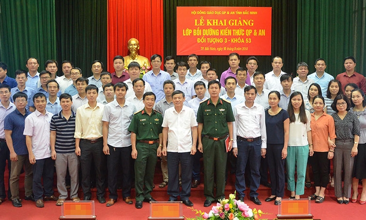 Khai giảng lớp bồi dưỡng kiến thức quốc phòng-an ninh đối tượng 3, khóa 53