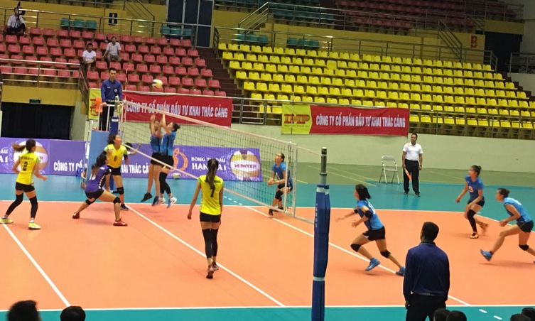Chung kết giải bóng chuyền hạng A toàn quốc: Hà Nội (Bảng A nam) và thành phố Hồ Chí Minh (bảng B nữ) giành thắng lợi cách biệt