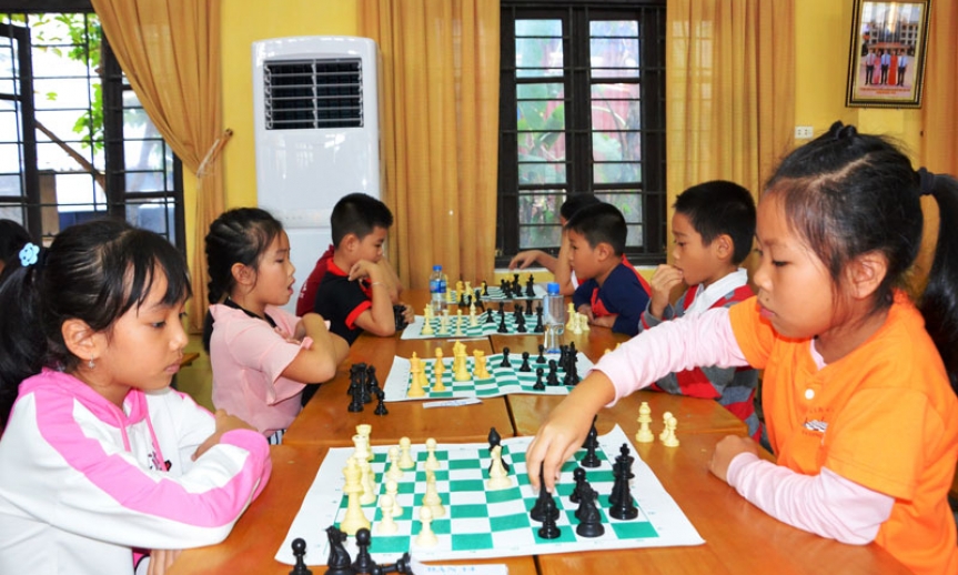 Gần 300 kỳ thủ tranh giải cờ vua nhanh Cup trí tuệ Kinh Bắc