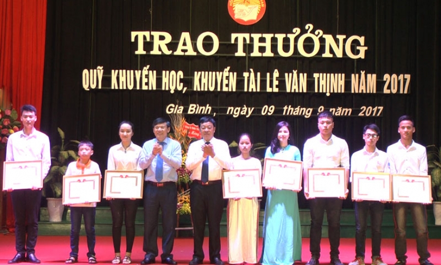 Gia Bình đẩy mạnh công tác khuyến học, khuyến tài, xây dựng xã hội học tập